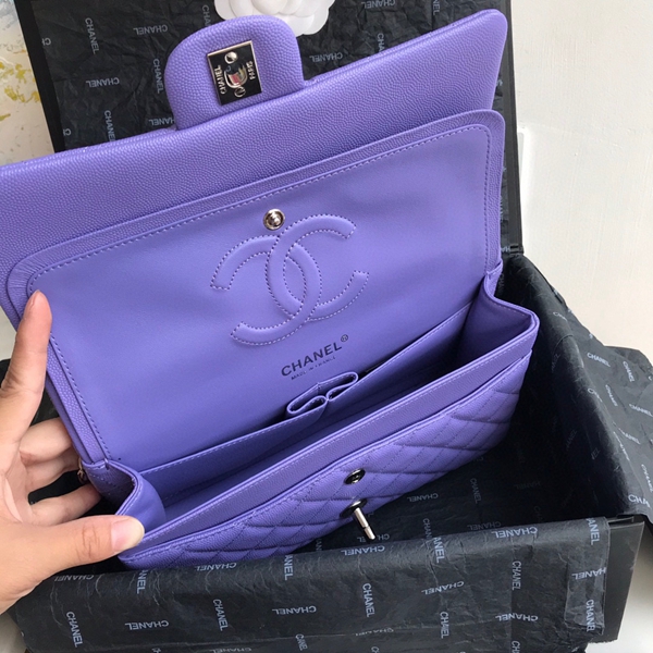 シャネルバッグレプリカ角部分ディテール